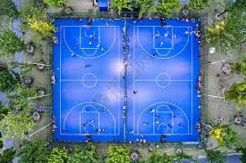 英超日本国脚与战犯照片合影，其俱乐部比赛在中国照常直播引球迷不满，咪咕客服回应